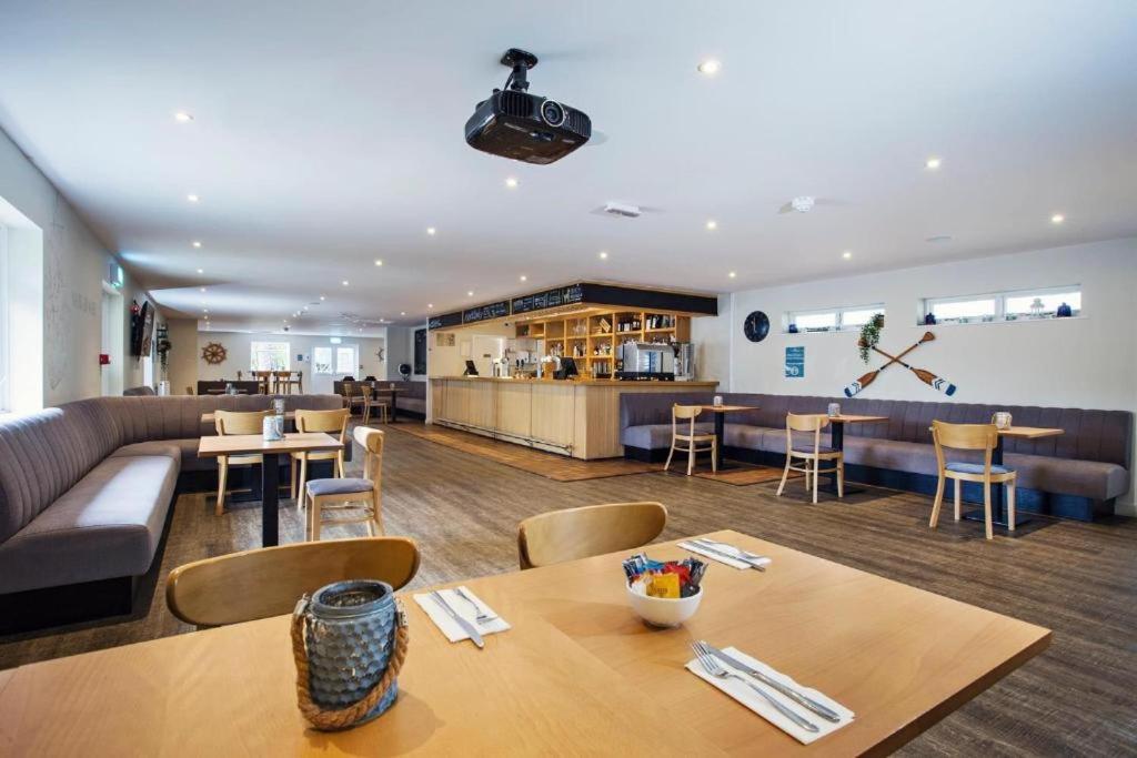 Emma'S Retreat 3-Bedroom Caravan Sleeps 6 At Durdle Door Nr Wareham Dorset 外观 照片